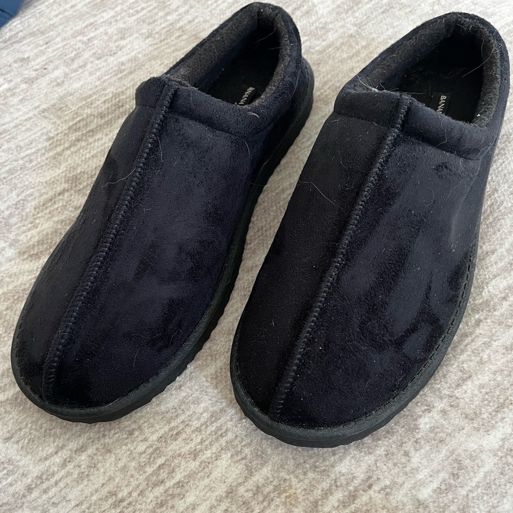 Men’s Slippers - Banana Republic Size 11-12 (Large), Dark Blue/Black